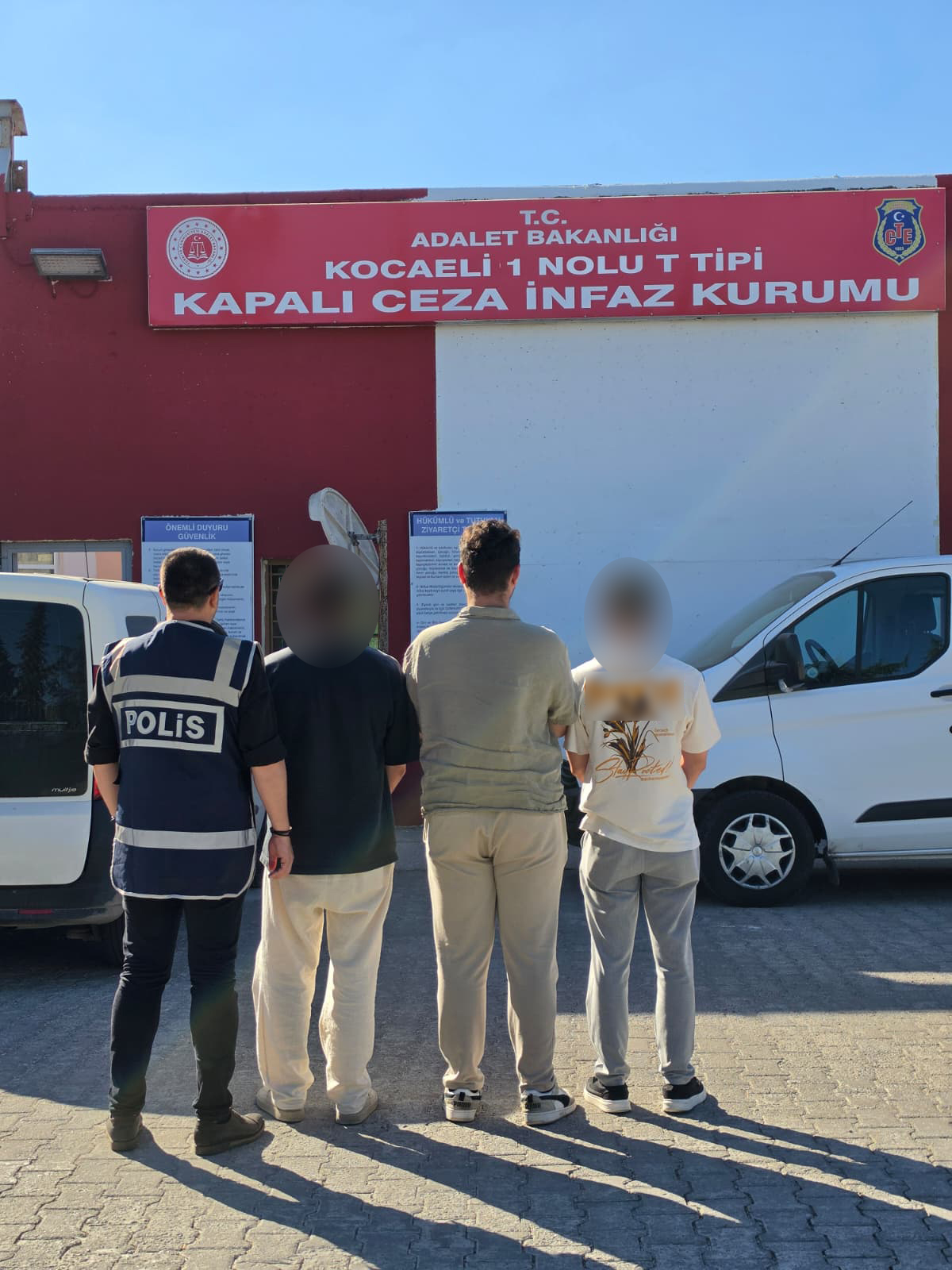 Derince'de Yasadışı Bahis Suçundan Aranan Ö.E.F.Ö. Yakalandı