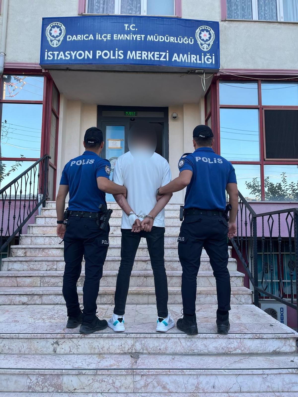 Kandıra'da 9 Yıl 7 Ay Hapis Cezası Bulunan İ.K. Yakalandı