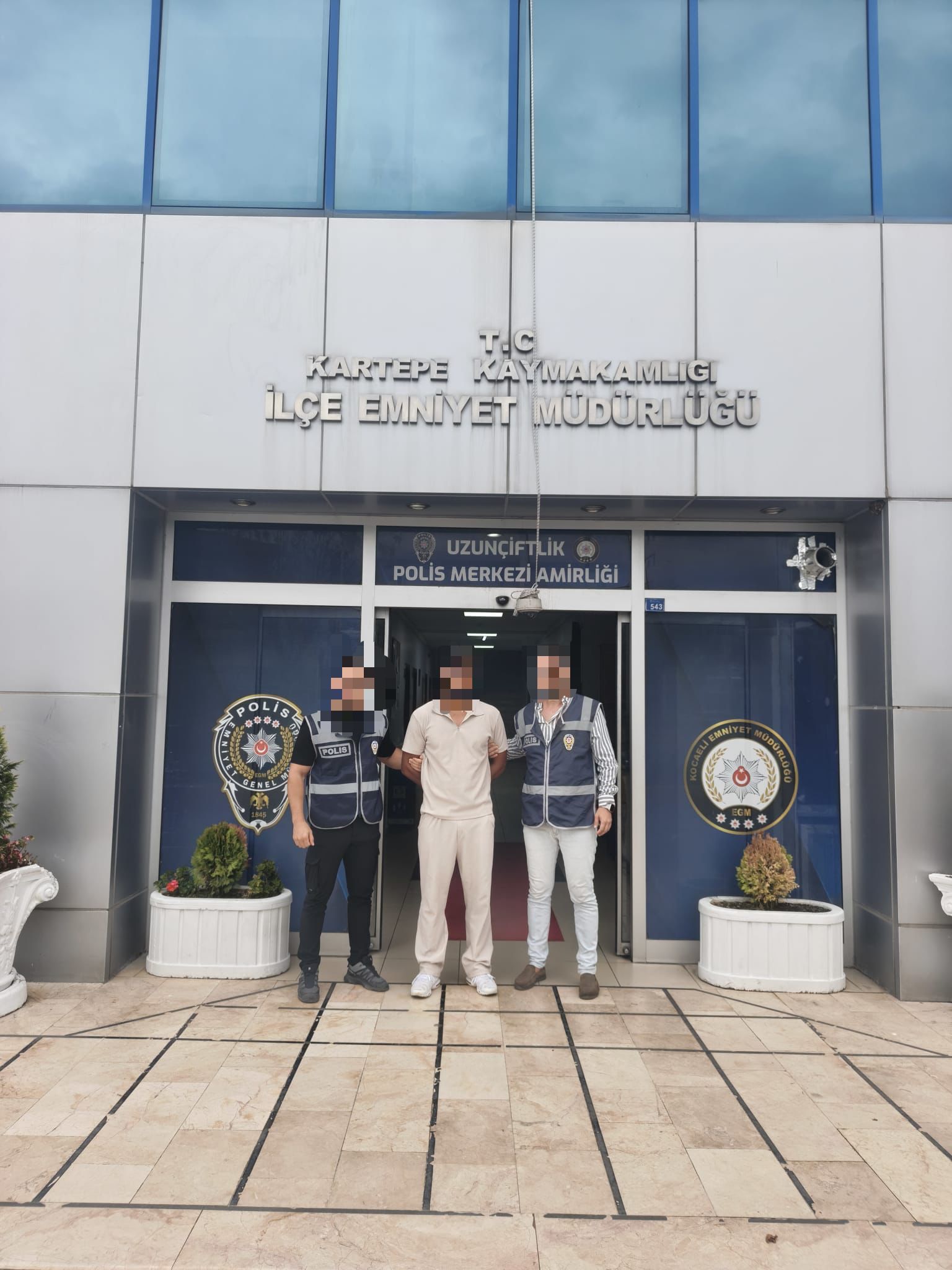 Kartepe'de Kasten Öldürme Suçundan Aranan M.Ç. Yakalandı