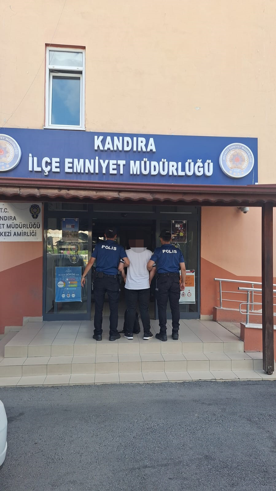 Kocaeli'de Kasten Yaralama Suçundan Aranan Şahıs Yakalandı