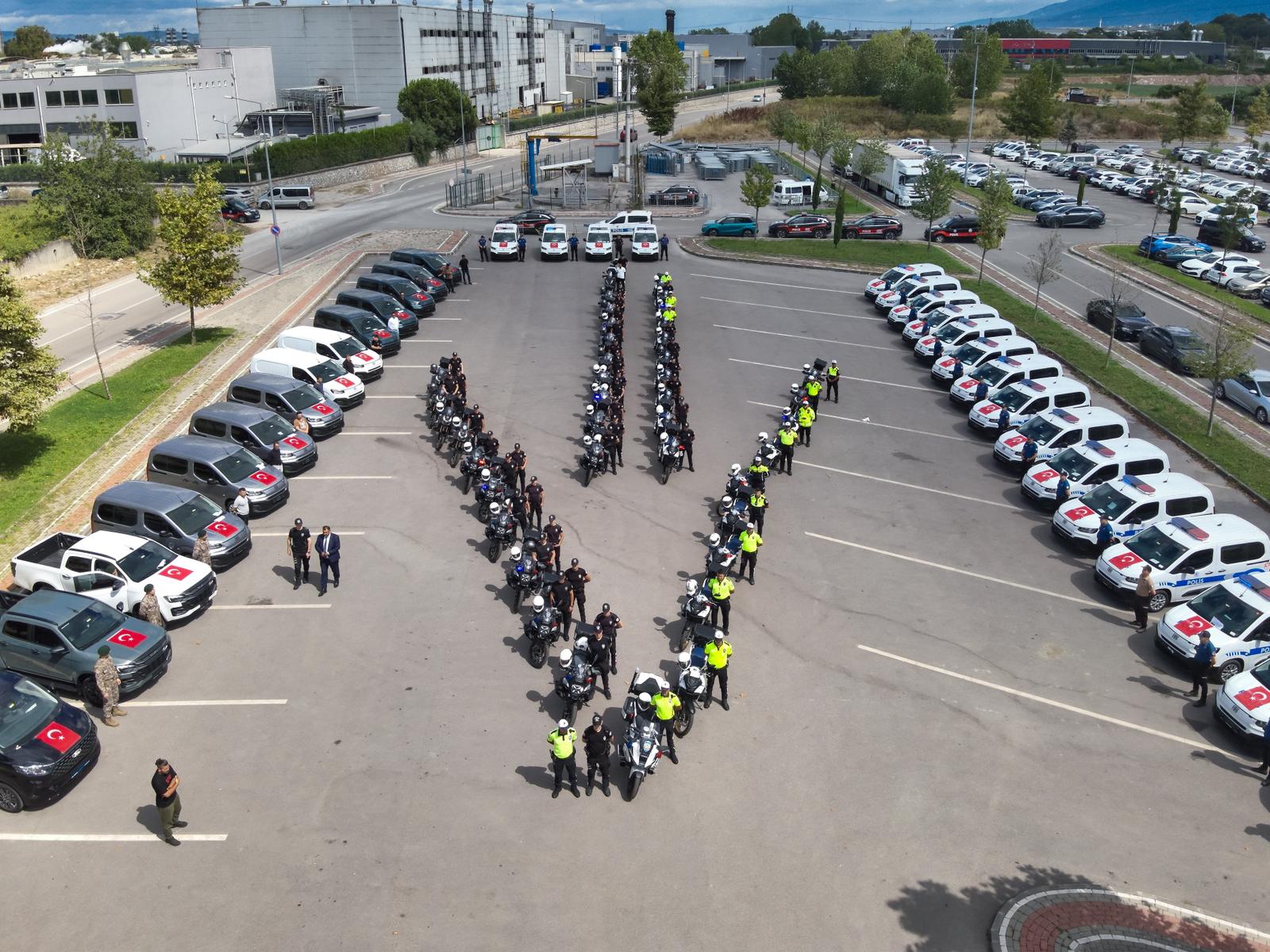 Kocaeli Emniyet Müdürlüğü'ne 74 Yeni Araç Takviyesi ile Güvenlik Hizmetleri Güçleniyor