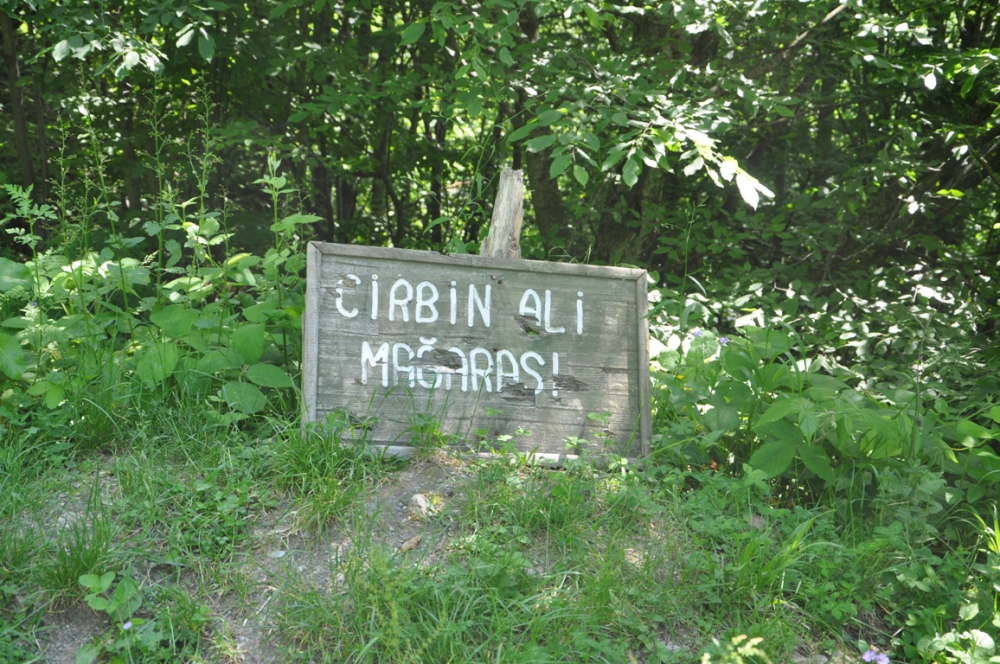 Ci̇rbi̇n Ali̇ Mağarasi