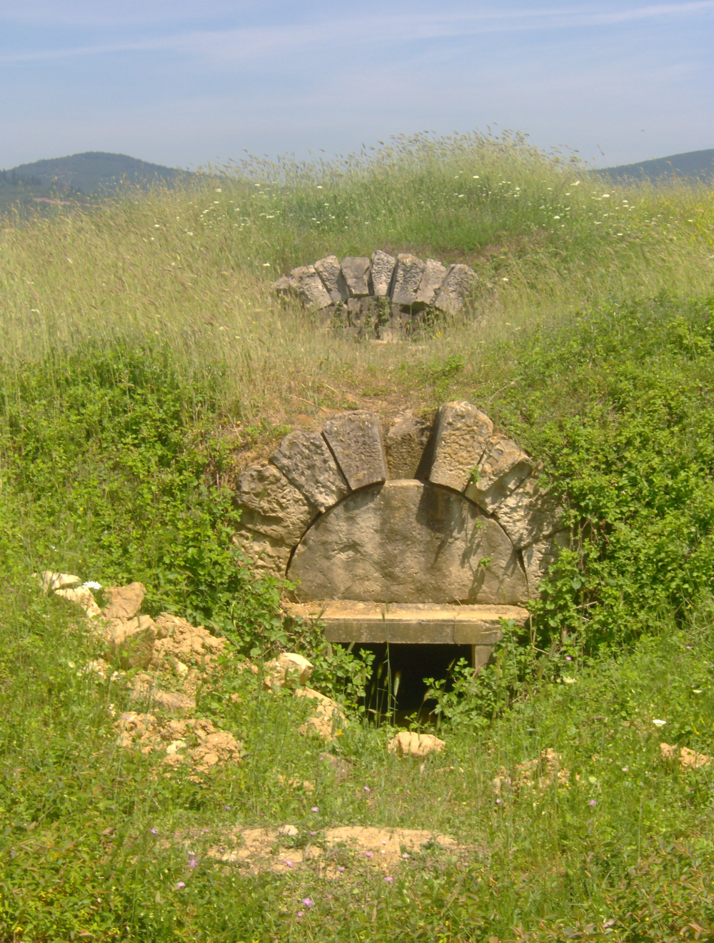 Üç Tepeler Tümülüsü - İzmi̇t