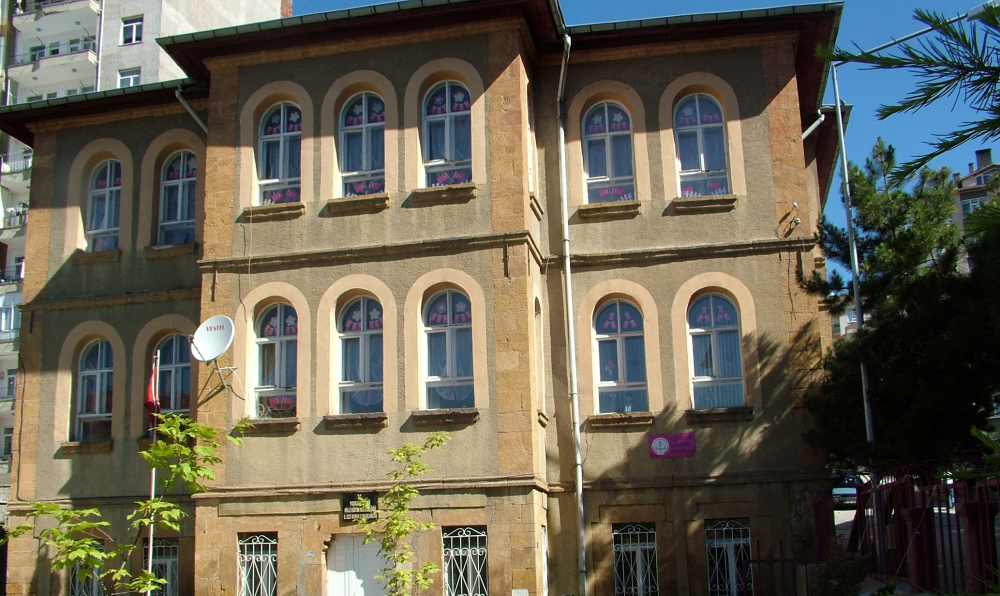 Yarimca Sahi̇li̇