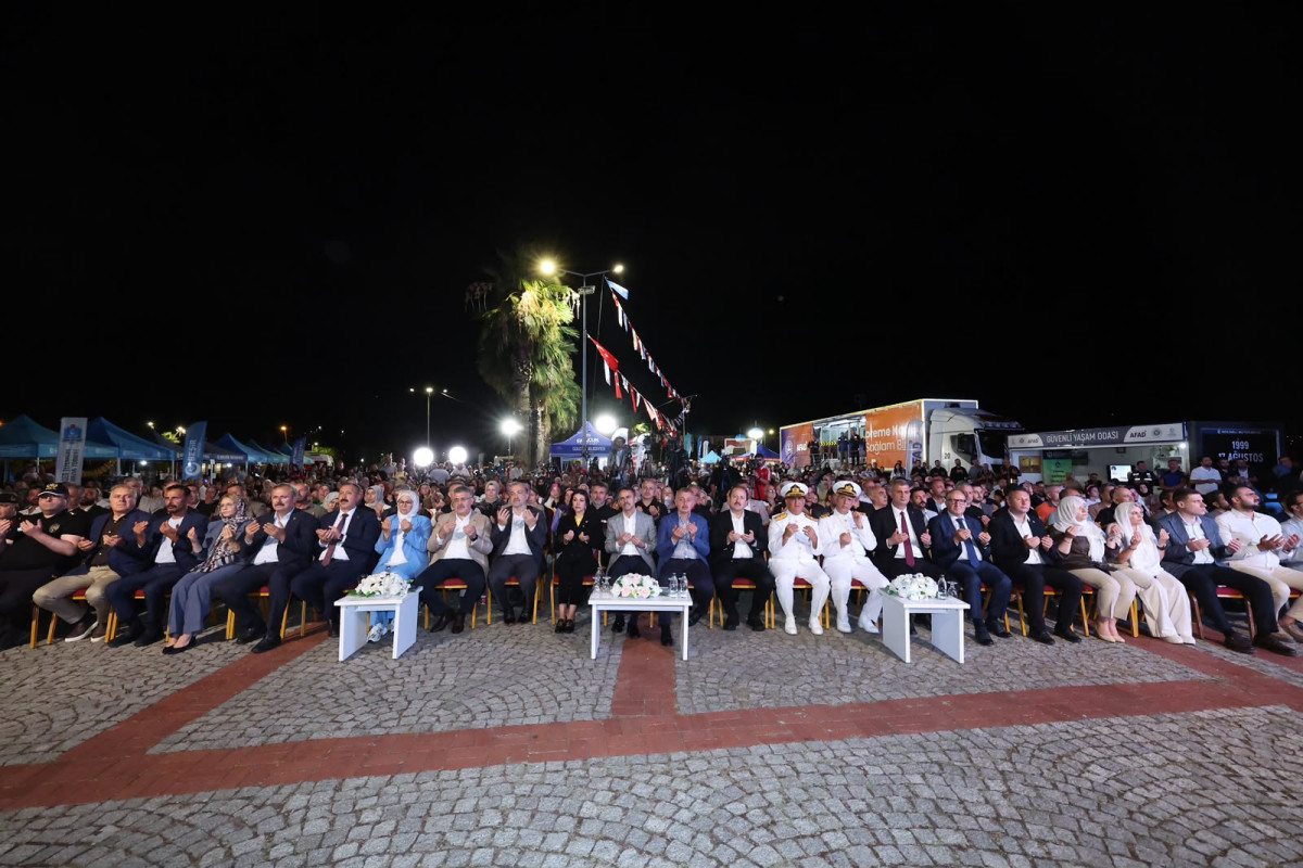 Gölcük'te 17 Ağustos Depremi Anma Töreninde Yapı Stoku Yenileme Vurgusu