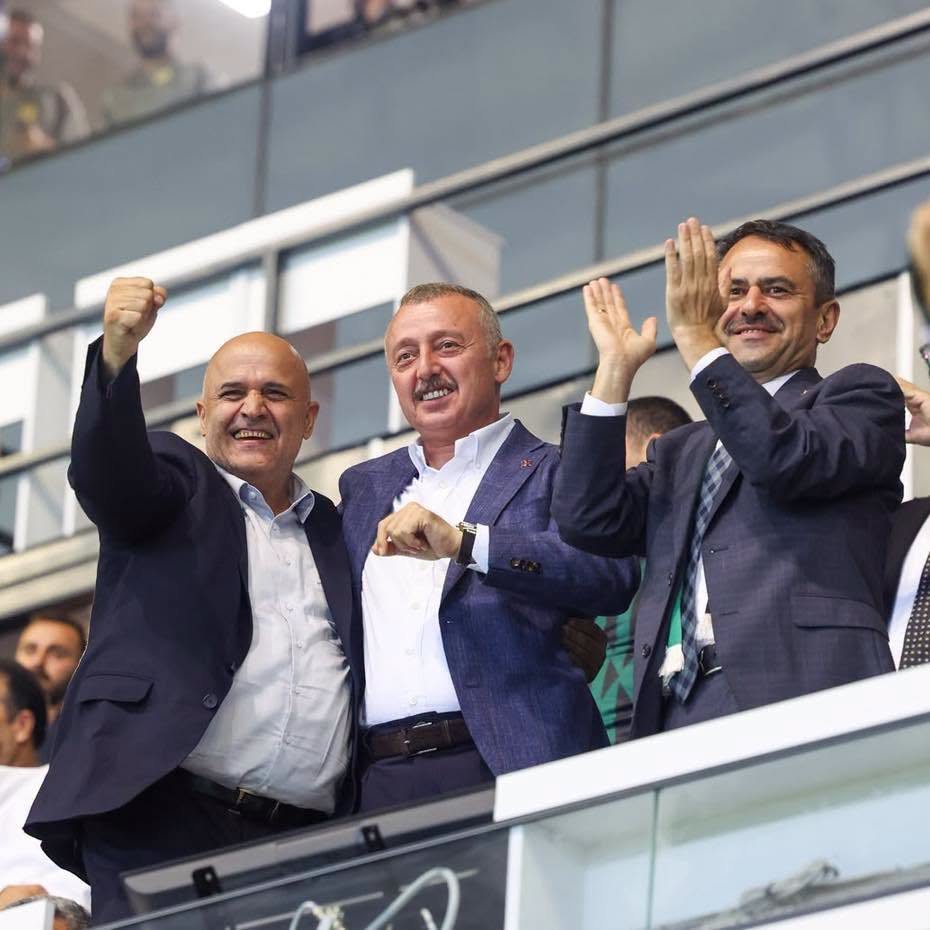 Kocaeli'de Kocaelispor'un İlk Galibiyeti: Başkan Büyükakın'dan Destek Mesajı