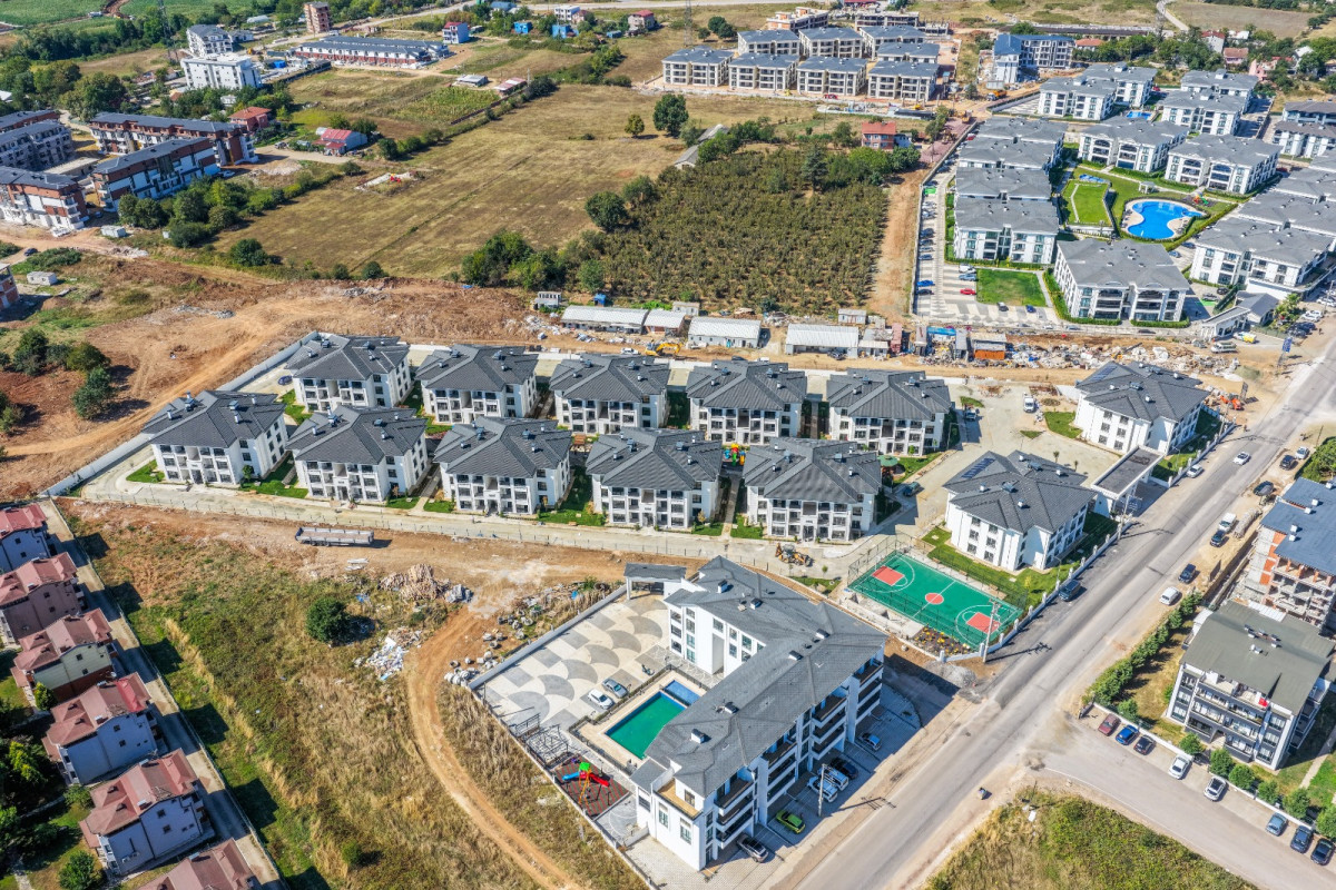Kartepe'de 144 Daire, Hak Sahiplerine Teslim Ediliyor