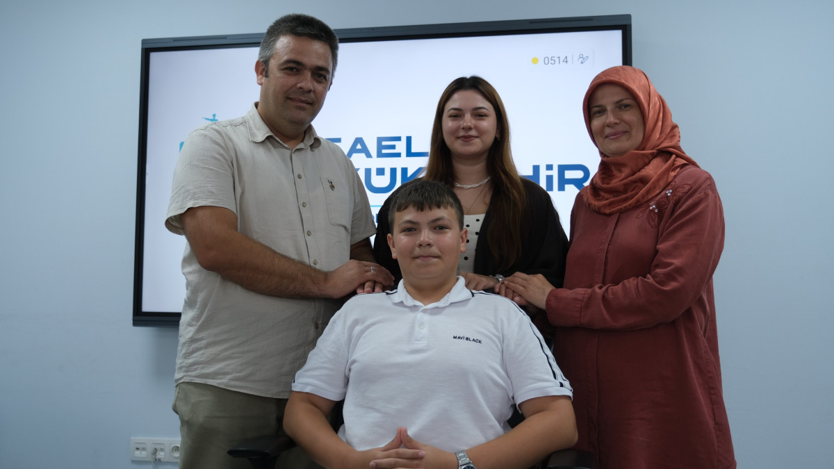 Darıca'da Umut Efe, Bilgievi ile Fen Lisesi Hayaline Ulaştı