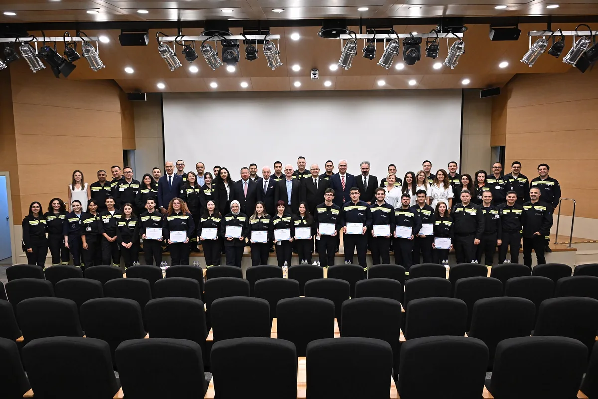 Kocaeli Üniversitesi ve Tüpraş İş Birliğiyle Temel Rafinericilik Staj Programı Tamamlandı